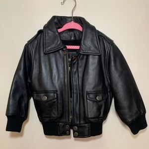 Gorgeous little bomber jacket crafted from genuine lambskin leather. Size M (3T)